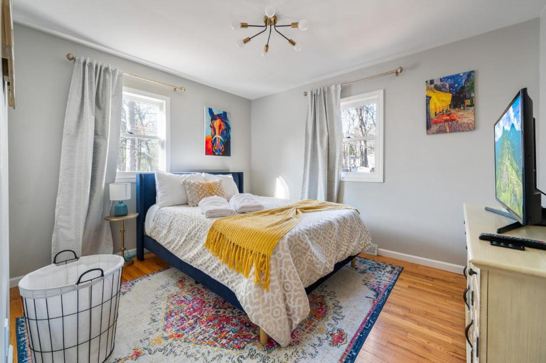 Photo of Bedroom in Geyser Crest