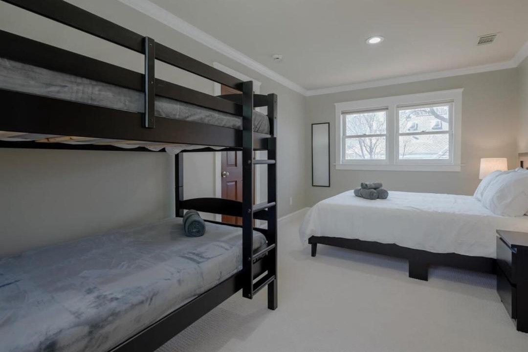 Photo of Bedroom in Uptown