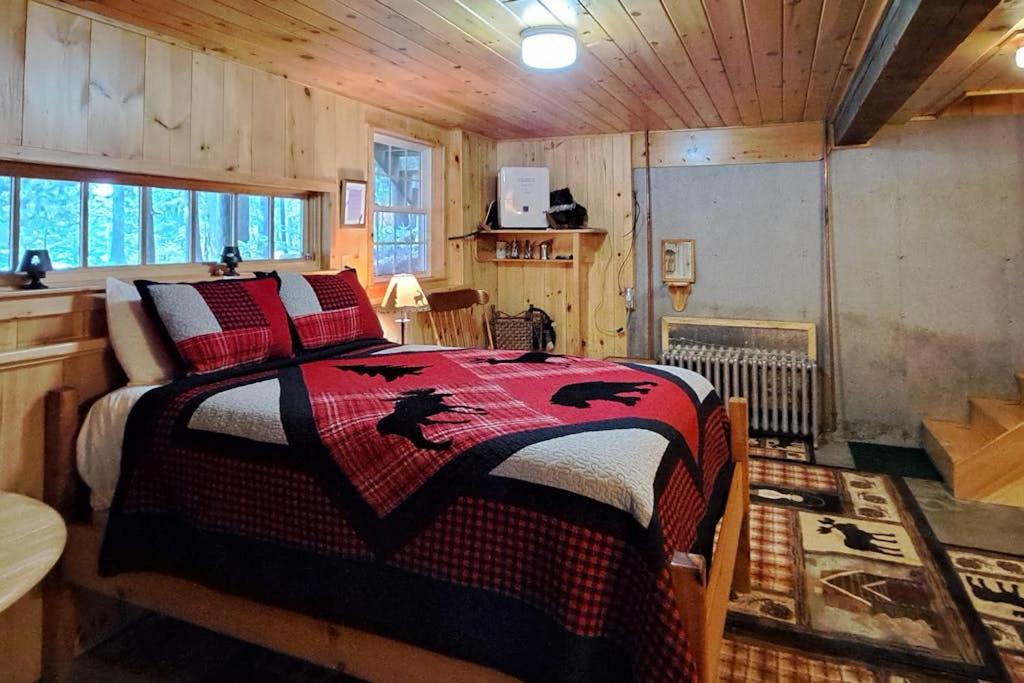 Photo of Bedroom in Beaver Cove