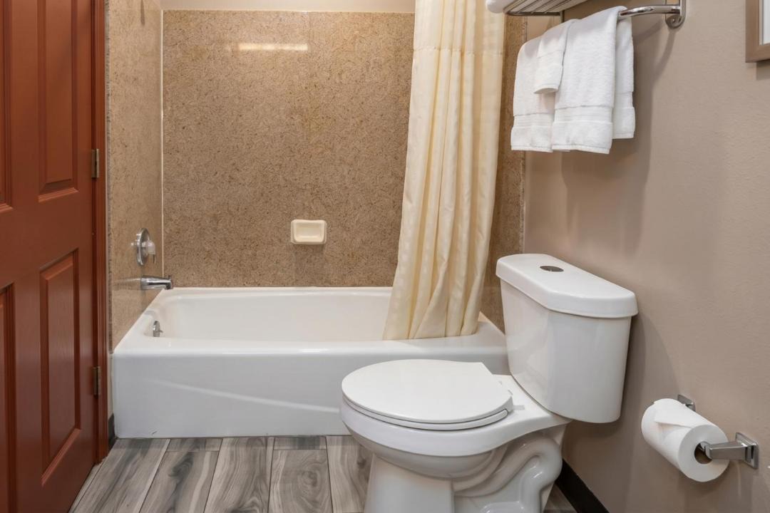 Photo of Bathroom in Central City