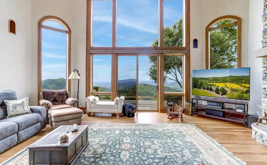 Photo of Livingroom in Hayesville