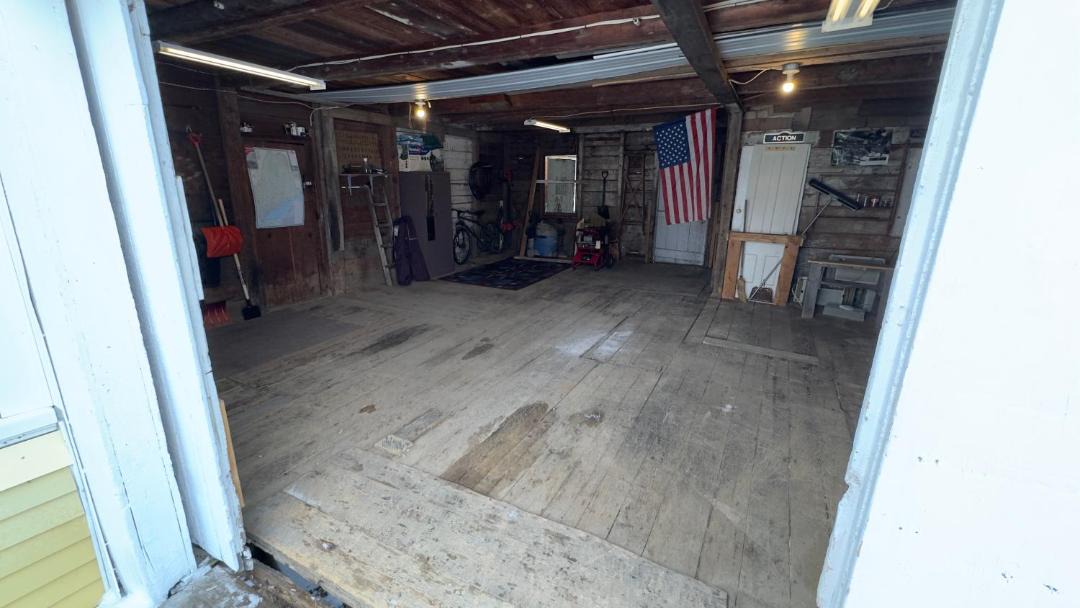 Photo of Others in Jackman