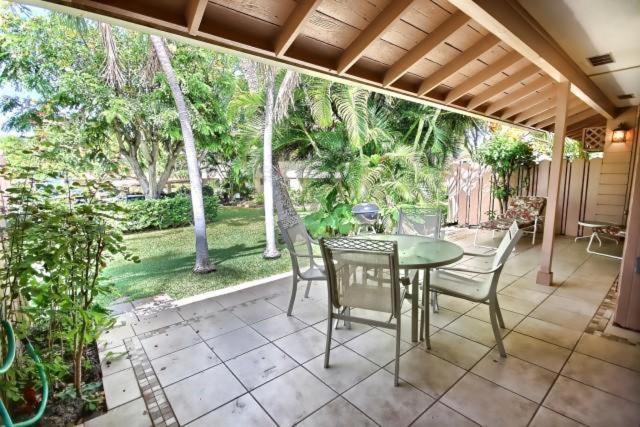 Photo of Patio Balcony in Historic Lahaina Front Street