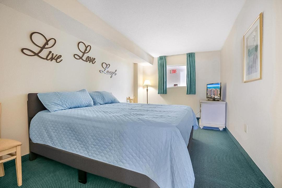 Photo of Bedroom in Crescent Beach
