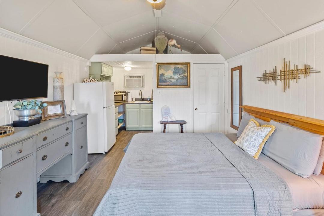 Photo of Bedroom in Oil City