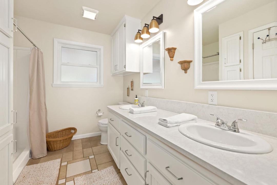 Photo of Bathroom in Winslow
