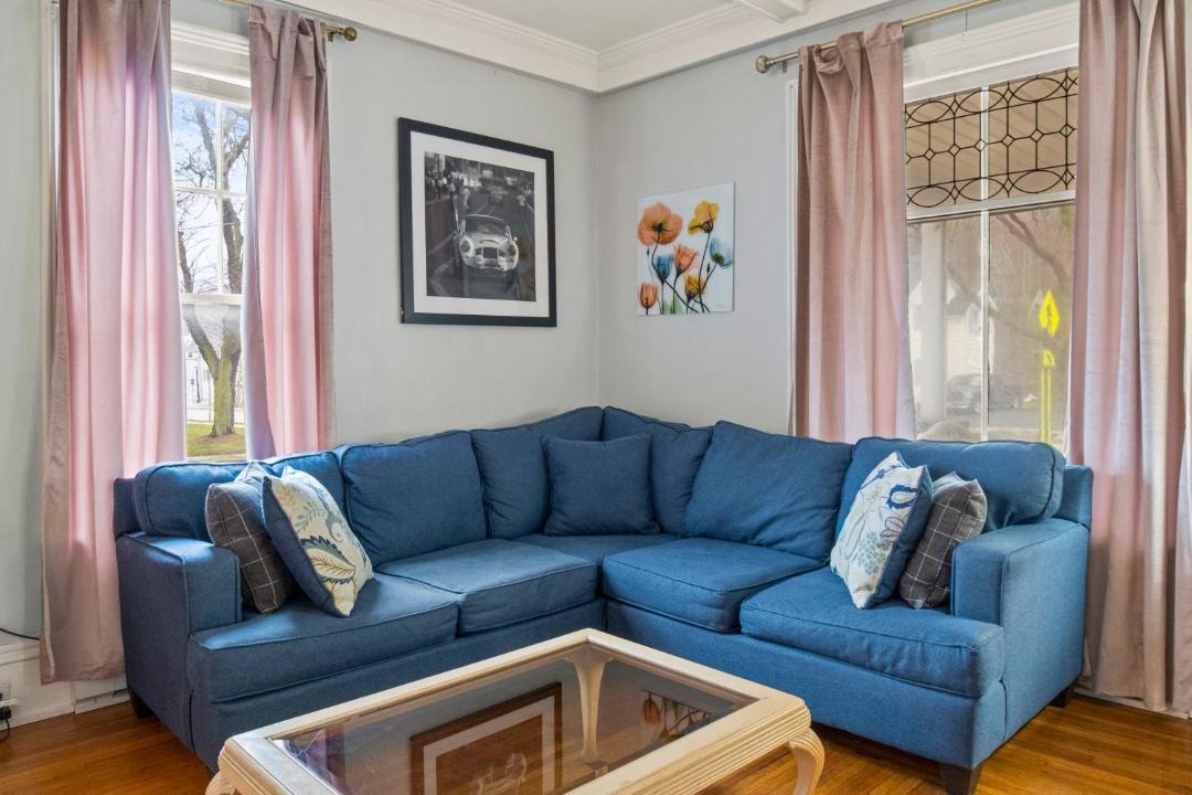 Photo of Livingroom in Watkins Glen