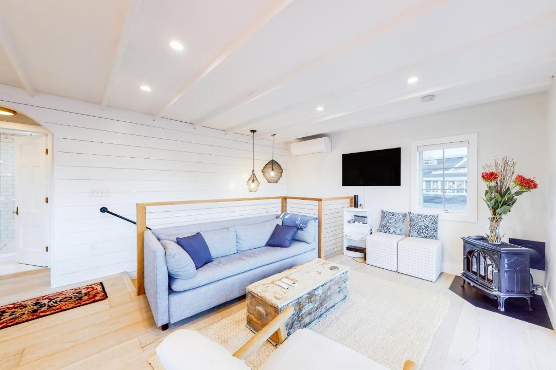 Photo of Livingroom in Rockland