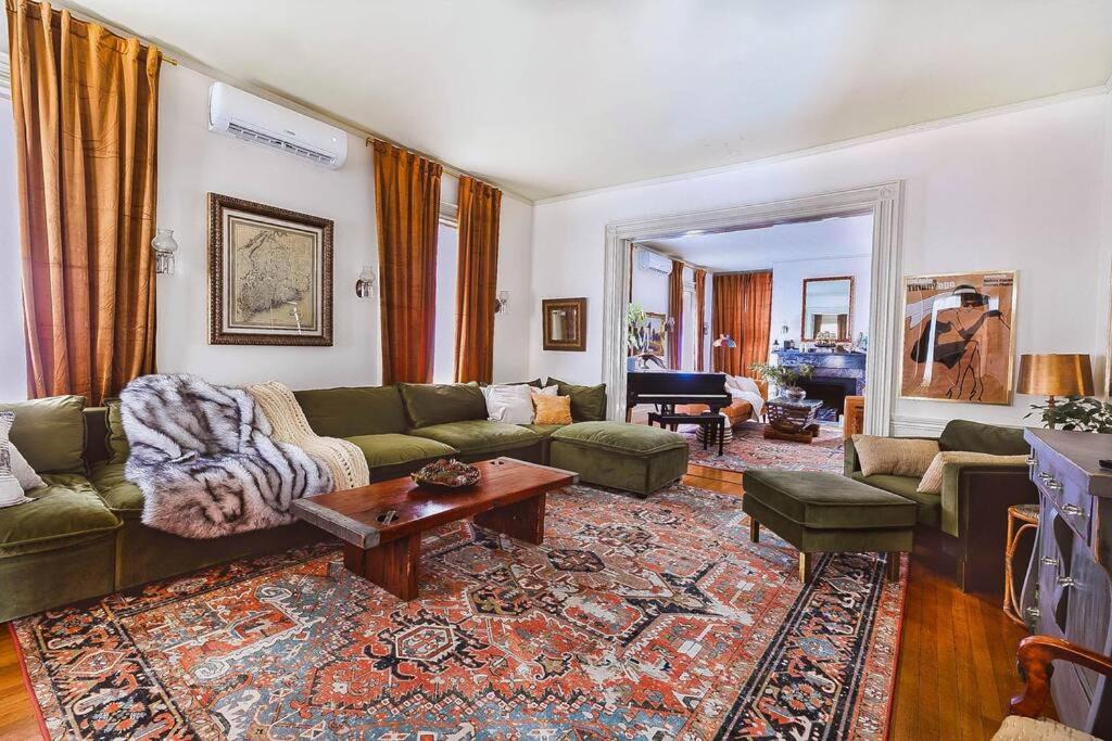 Photo of Livingroom in Ellsworth