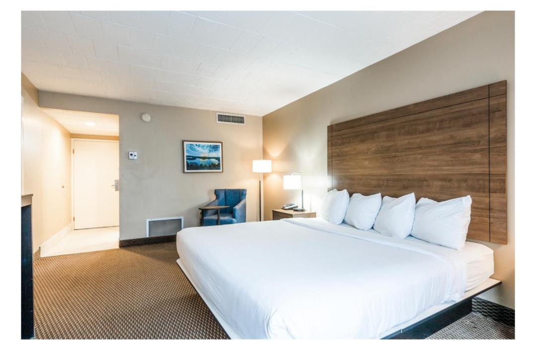 Photo of Bedroom in Coupon