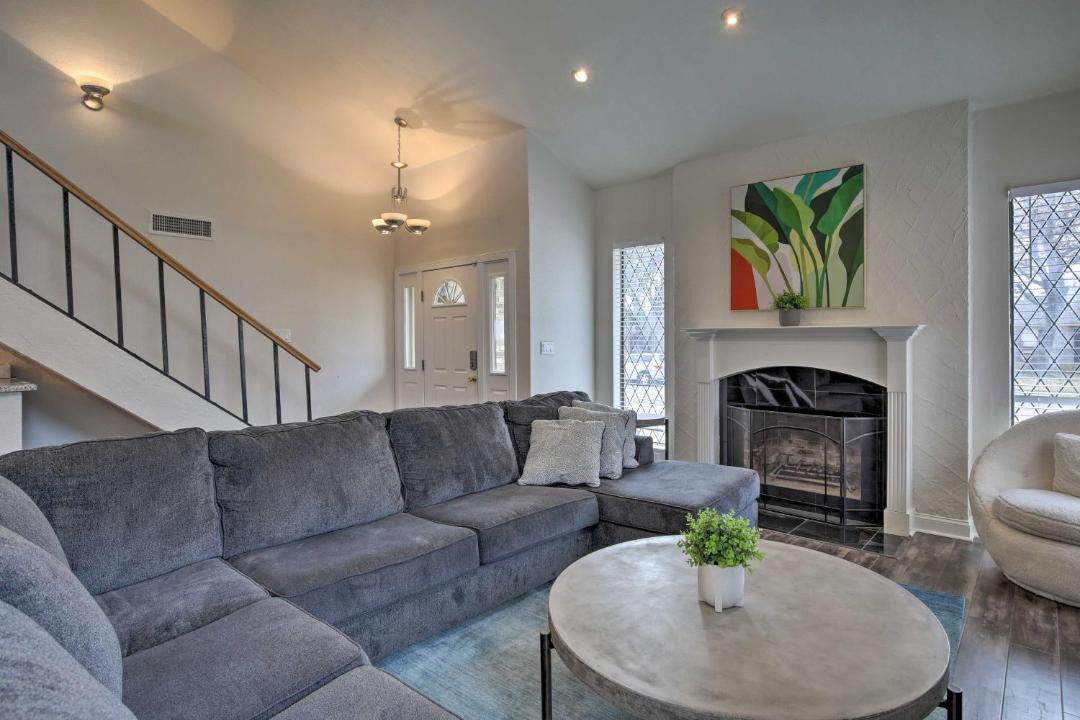 Photo of Livingroom in Richardson