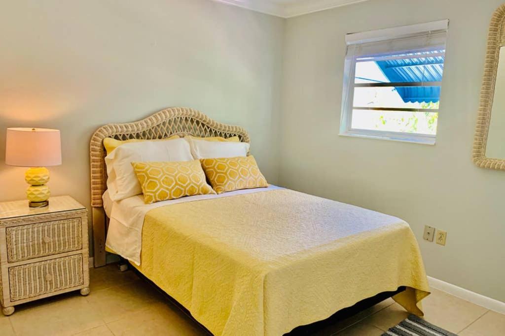 Photo of Bedroom in Naples Park