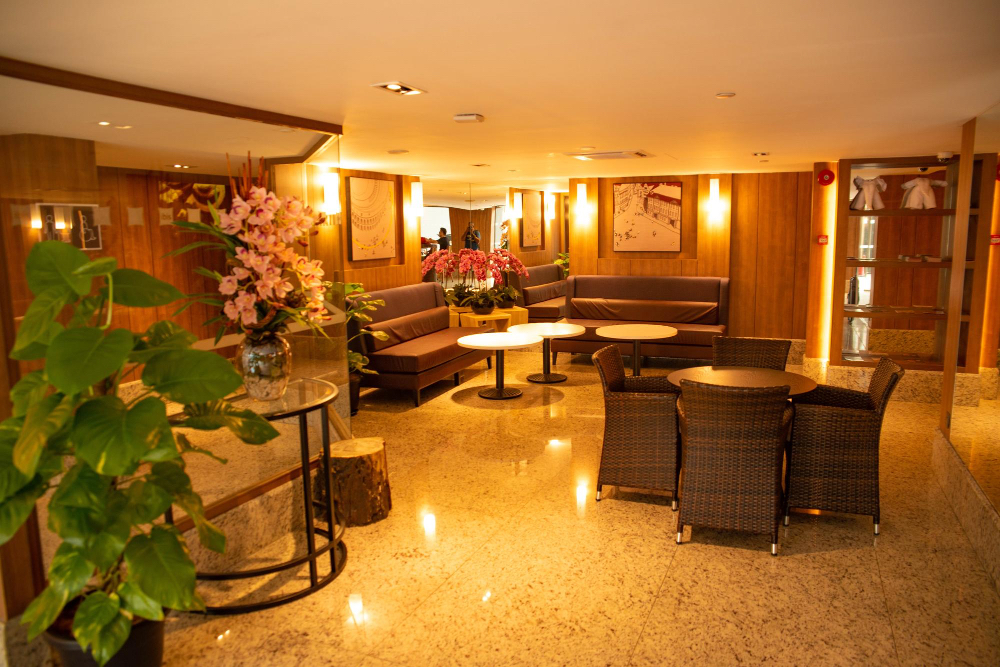 Bumbleberry Inn