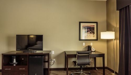 Standard Room, 1 King Bed, Accessible, Non Smoking (Communications/Mobility Accessible)