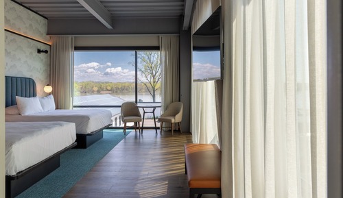 Room, 2 Queen Beds, River View