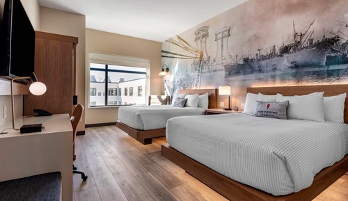 Room, 2 Queen Beds, Non Smoking, Courtyard View