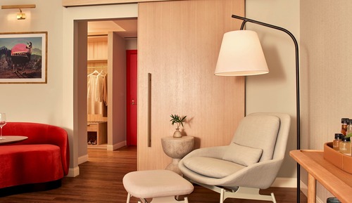 Grand Room, 1 King Bed, Mobility Accessible (Chamber)