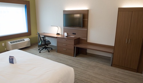 Suite, 1 King Bed with Sofa bed (Mobility, Accessible Tub)