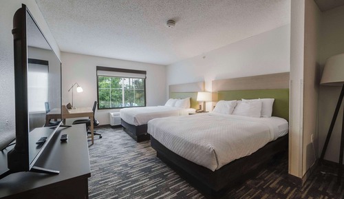 Room, 2 Queen Beds, Accessible, Non Smoking