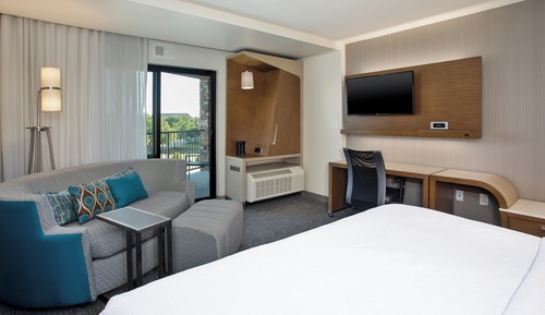 Room, 2 Queen Beds, Roll-in Shower, Balcony