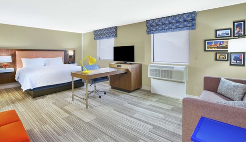 Studio, 1 King Bed, Accessible, Non Smoking (Hearing)