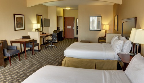 Suite, Multiple Beds
