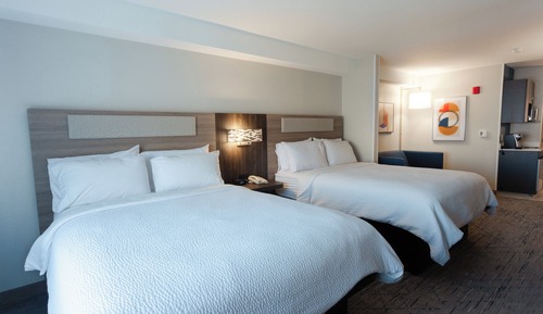 Suite, Multiple Beds