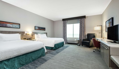 Room, 2 Queen Beds, Accessible, Bathtub