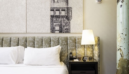 Room (Cozy, Queen)