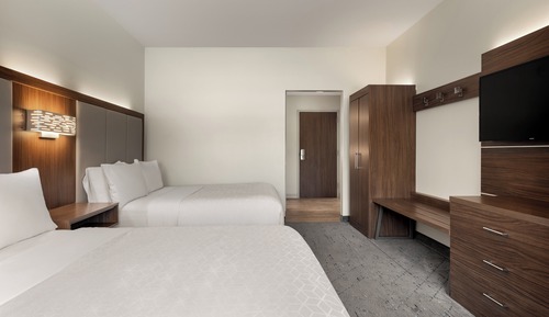 Standard Room, 2 Queen Beds, Accessible (Communications)