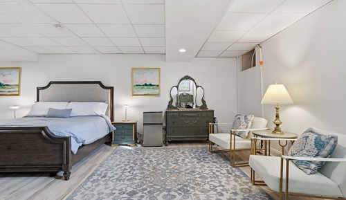 Deluxe Suite