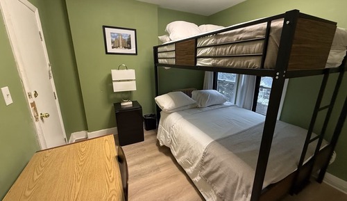 Double Bunk Room, Half Bath