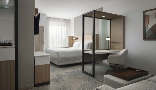 Suite, Multiple Beds, Transfer Shower