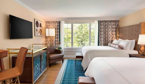 Traditional Room, 2 Queen Beds (Mobility/Hearing Accessible, Tub)