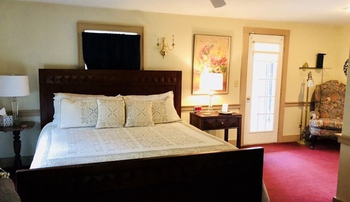 Adams Suite
