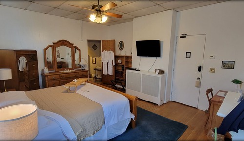 Suite (Wallace)