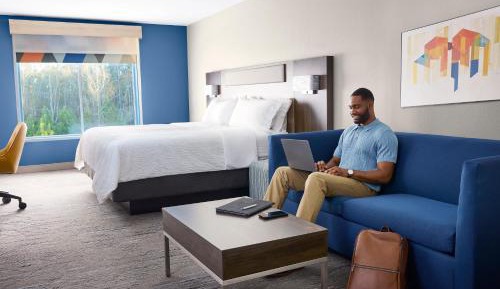 King Suite - Hearing Accessible/Non-Smoking