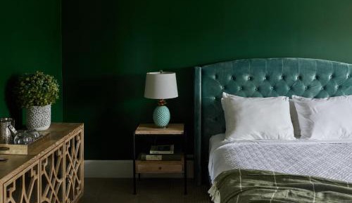 Queen Room