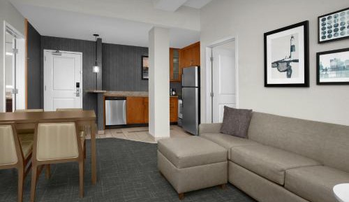 Two-Bedroom King Suite