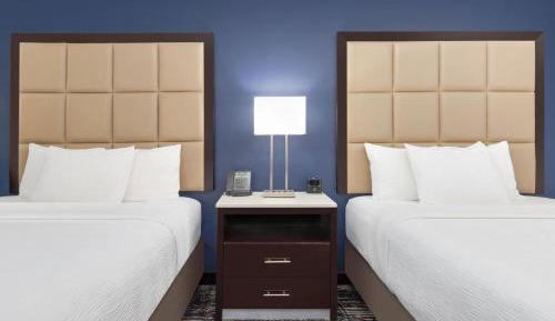 Queen Room with Two Queen Beds and Roll-In Shower - Mobility/Hearing Accessible - Non-Smoking
