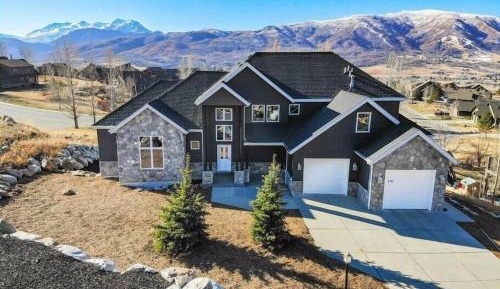 Six-Bedroom House
