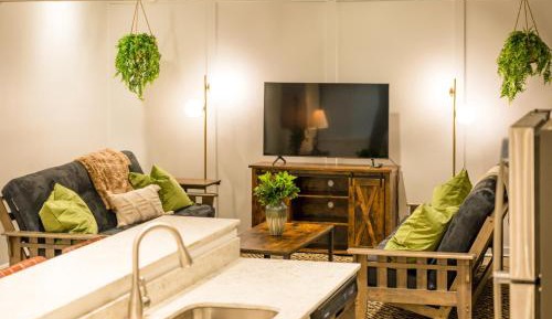 Two-Bedroom Deluxe Apartment