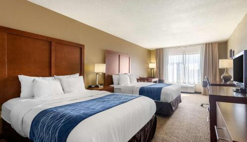 Queen Room with Two Queen Beds - Non-Smoking