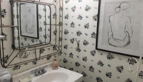 Deluxe Queen Room - 6