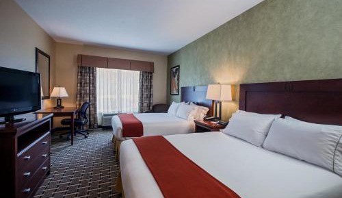 Standard Room with Two Queen Beds