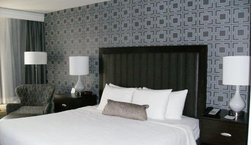 Queen Room - Mobility Access