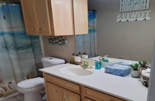 Shreveport House | Beautiful, Cheerful (Beach house) with a pool and King size suite