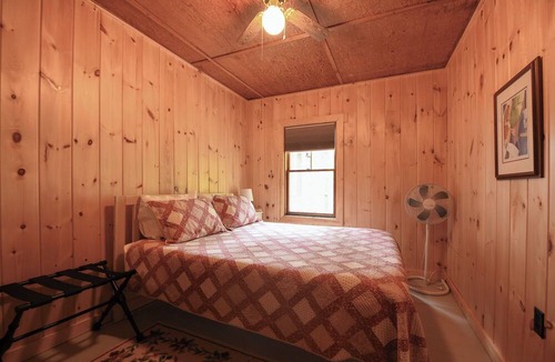 Oxford Cottage | New for 2024! Traditional Maine cottage on Beautiful Thompson Lake