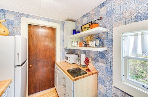 Youngstown Apartment | Charming Youngstown Retreat - 2 Mi to Downtown!
