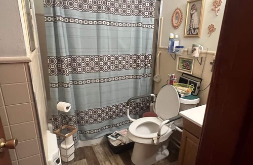 Greenville House | House for Rent for Eclipse Weekend - Available Thursday - Tuesday